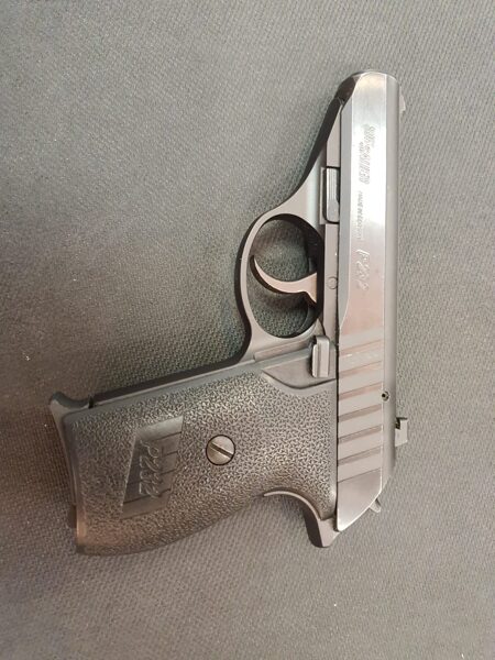 B5 pistole, SigSauer P232, kal.9x17,